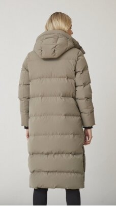 Ilgas moteriškas pūkinis paltas ILONA