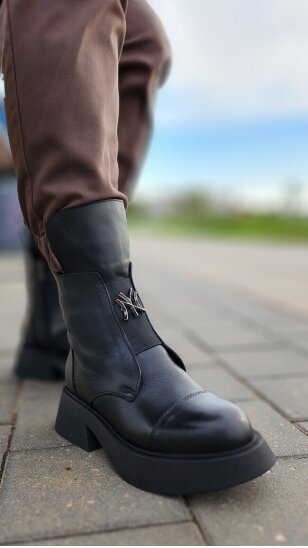 Stylish boots for women BOMBONELLA G489